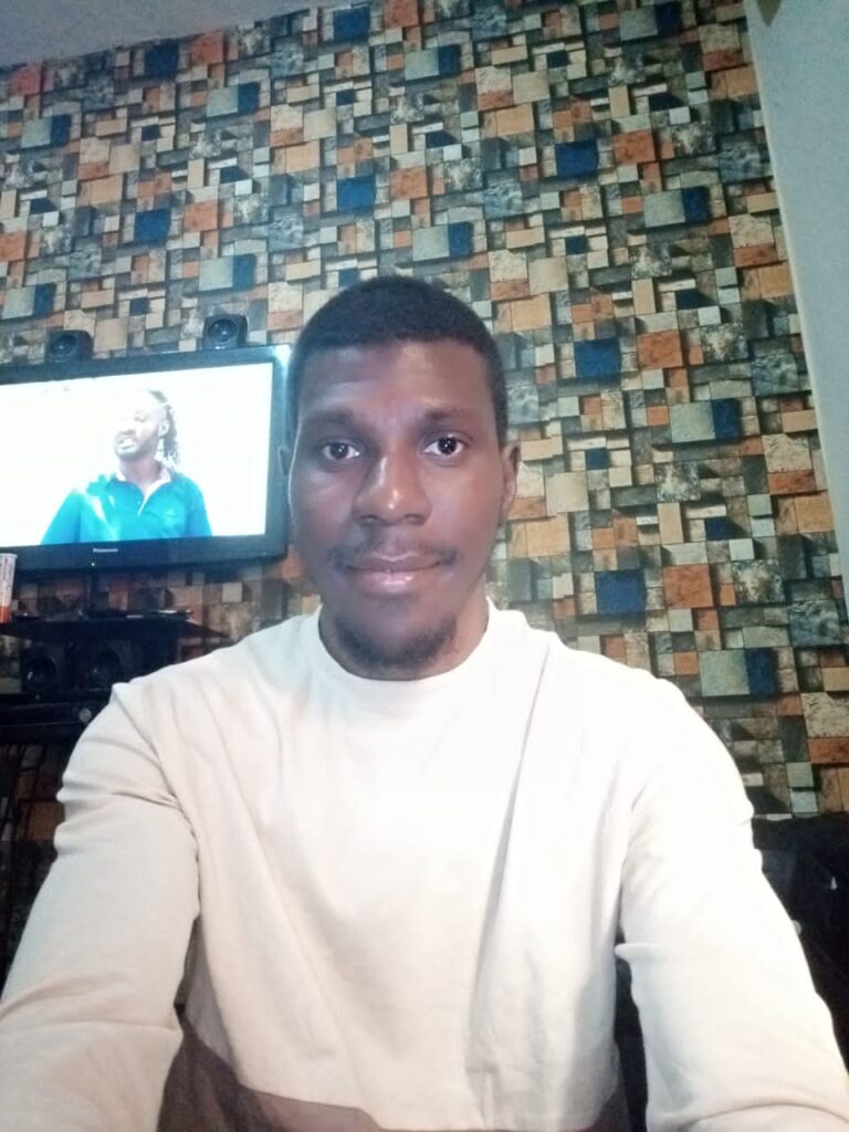 20251027184852251 768x1024