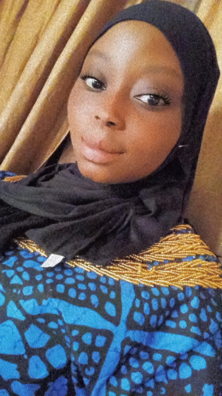 Snapchat 1538930223 768x1365