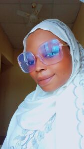 Snapchat 699667806 169x300